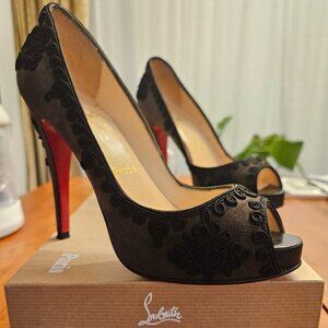 Christian Louboutin Very Brode